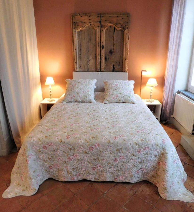 Le Prieure Saint Louis Bed and Breakfast Floure Exteriör bild